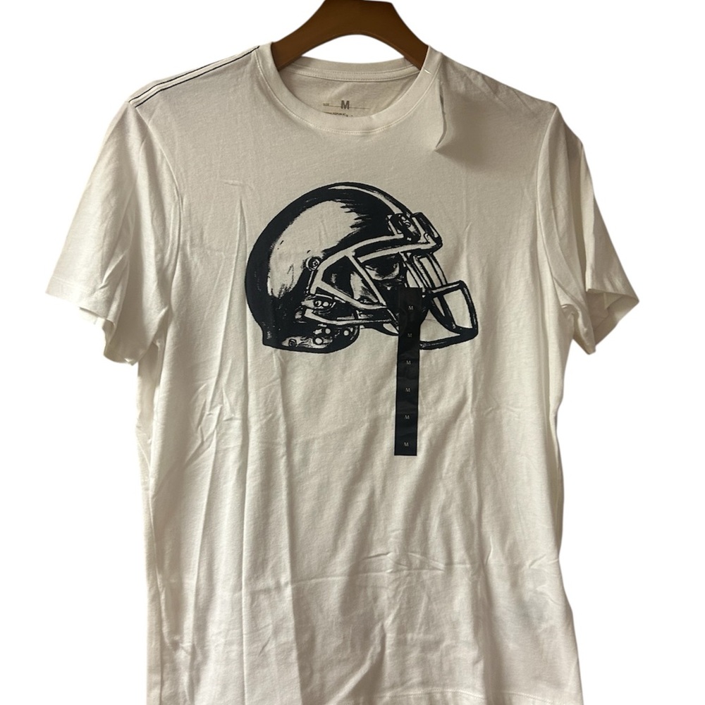 Men’s Banana Republic T-Shirt with Helmet Design NEW!!